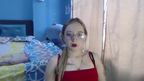 Lia Roberts online show from January 2025 12:07:02 PM