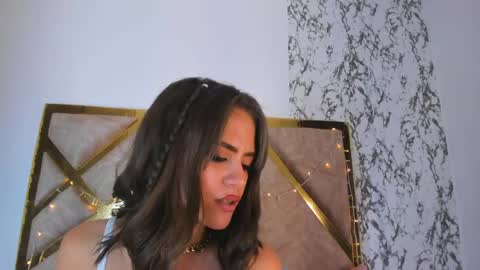liaross online show from May 2026 01:33:01 AM