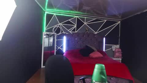 liastark19 online show from March 2026 12:48:01 AM