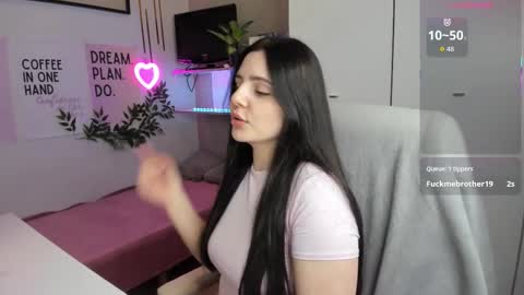 Lia online show from December 2025 03:07:02 PM