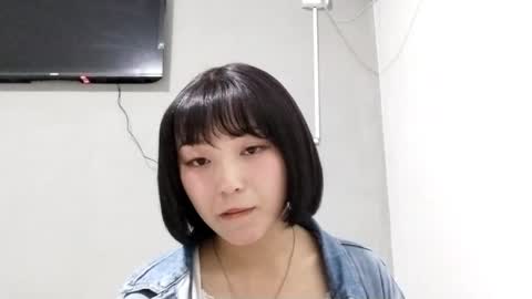 Molly online show from April 2026 12:39:01 PM