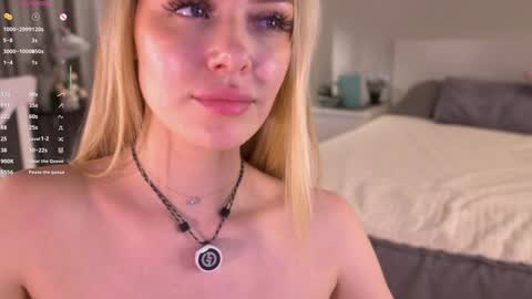 Snapshot of libbyshepard chatting on November 2025 03:38:02 PM Elena online show from November 2025 03:38:02 PM