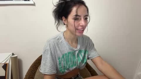 libre_queen online show from October 2025 04:17:02 PM