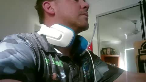 lickitwell29 online show from April 2026 05:01:02 AM