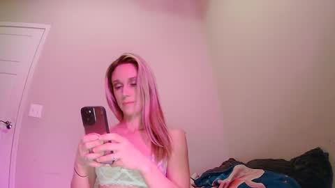 Summer Skye online show from October 2025 11:02:01 PM
