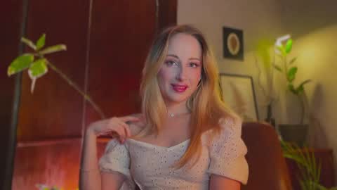 Snapshot of lierie chatting on February 2026 06:39:02 PM its my birthday today so im offline but id be so happy if you felt like sending me a birthday love while im away online show from February 2026 06:39:02 PM