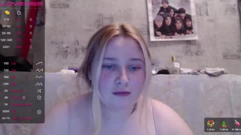 light_lunaa online show from November 2025 02:29:01 PM