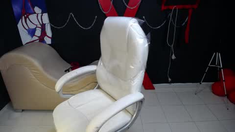 lihavega online show from April 2026 09:23:01 PM