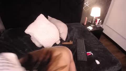 Snapshot of liia_tomson chatting on February 2026 07:23:01 PM lia online show from February 2026 07:23:01 PM