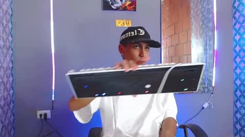 Daniel online show from April 2026 09:07:02 PM