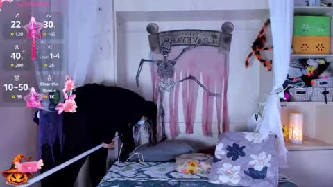         online show from October 2025 11:40:01 AM