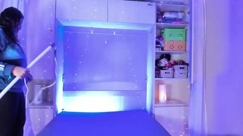         online show from January 2026 11:37:01 AM