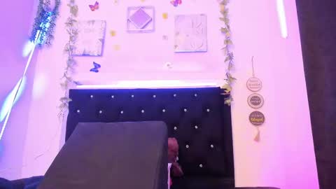 Snapshot of liilly_taylor1 chatting on October 2025 04:05:02 PM liilly_taylor1 online show from October 2025 04:05:02 PM