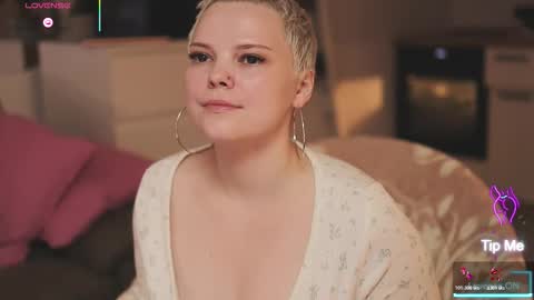 likaaberry online show from November 2025 05:30:02 AM