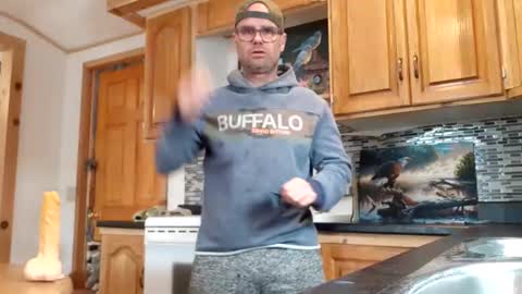 St pierre online show from December 2025 03:41:02 PM