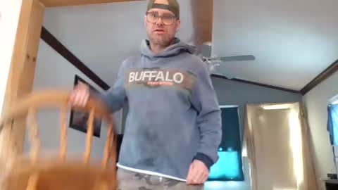 St pierre online show from April 2026 02:36:02 PM