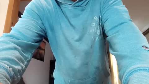 St pierre online show from April 2026 03:33:02 PM