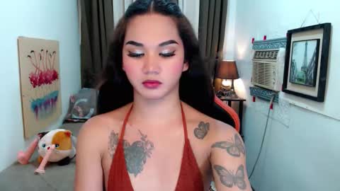 LILY online show from October 2025 09:51:01 AM