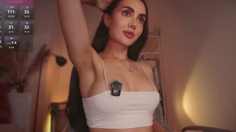 Gabriela online show from April 2026 06:04:02 PM