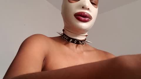 Snapshot of lil_ith chatting on February 2026 06:04:01 PM Lilith online show from February 2026 06:04:01 PM