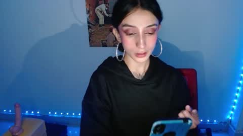 Snapshot of lil_lisaa chatting on December 2024 07:04:02 AM Lisaa online show from December 2024 07:04:02 AM