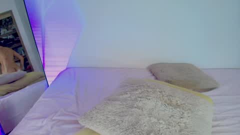 Lola online show from May 2026 11:14:02 PM