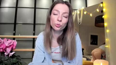 Snapshot of lil_uff chatting on March 2026 10:38:01 PM aka princessmaya online show from March 2026 10:38:01 PM