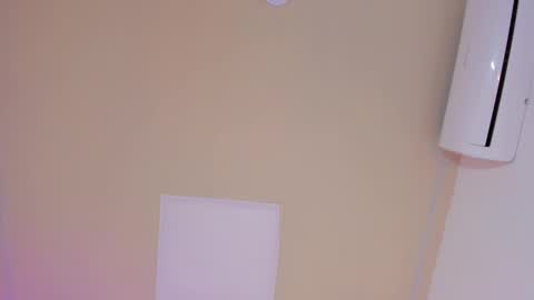 L I L A   online show from February 2025 11:48:02 PM