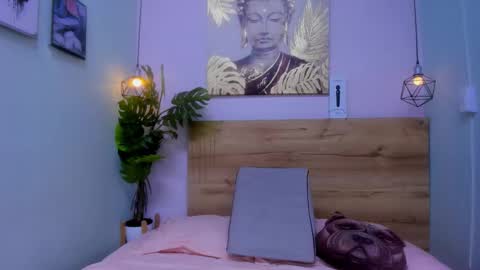 Snapshot of lila_foox chatting on November 2025 05:34:02 PM LILA online show from November 2025 05:34:02 PM