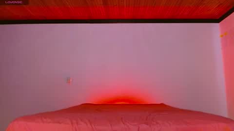 Lila Martin online show from November 2025 08:32:01 PM