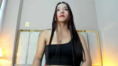 Lila Ross online show from April 2026 11:45:02 AM