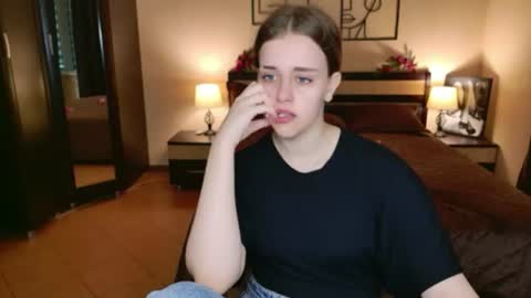 LilaSparkling online show from August 2026 04:37:02 AM