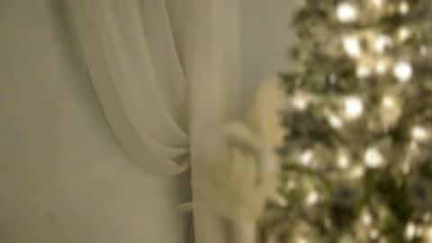 Snapshot of lilbeccaxo chatting on December 2025 05:03:01 AM Rebecca online show from December 2025 05:03:01 AM