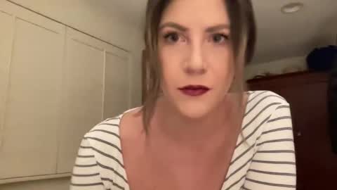 Snapshot of lilbi85_ chatting on December 2024 04:42:01 AM lilbi85_ online show from December 2024 04:42:01 AM