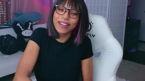 Snapshot of lileviemarie chatting on January 2026 03:01:02 AM evie online show from January 2026 03:01:02 AM