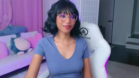 Snapshot of lileviemarie chatting on February 2026 02:37:01 AM evie online show from February 2026 02:37:01 AM