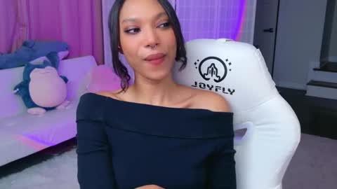 Snapshot of lileviemarie chatting on February 2026 02:33:01 AM evie online show from February 2026 02:33:01 AM