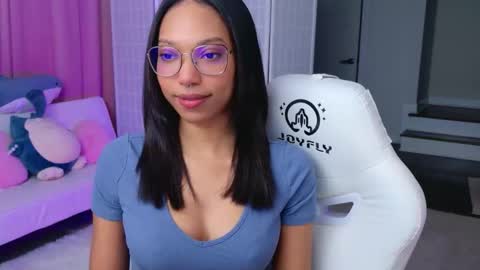 Snapshot of lileviemarie chatting on March 2026 02:39:02 AM evie online show from March 2026 02:39:02 AM