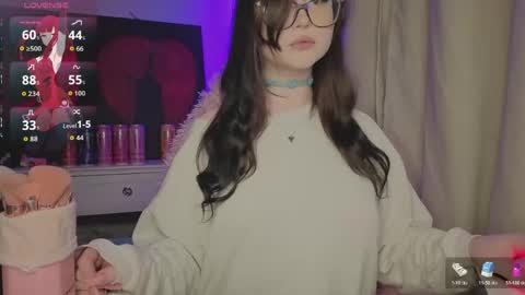 Nika and Lori online show from May 2026 06:15:02 PM