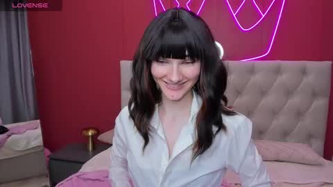 Lilli  follow me kiss online show from February 2025 08:28:02 AM