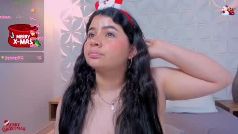 Snapshot of lili_mccormick chatting on December 2024 07:13:02 AM SALOME online show from December 2024 07:13:02 AM