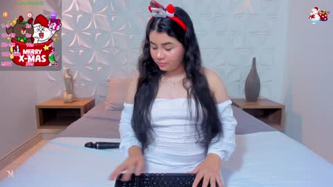 Snapshot of lili_mccormick chatting on December 2024 03:14:02 AM SALOME online show from December 2024 03:14:02 AM