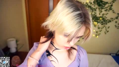 Lilian online show from November 2025 08:03:01 AM