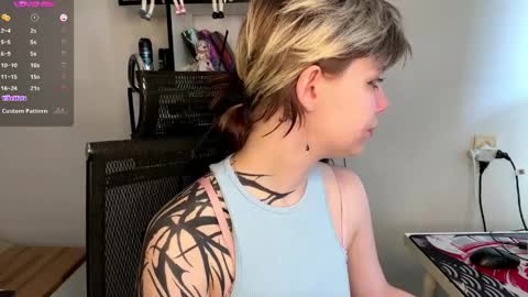 Lilian online show from March 2026 07:09:02 AM