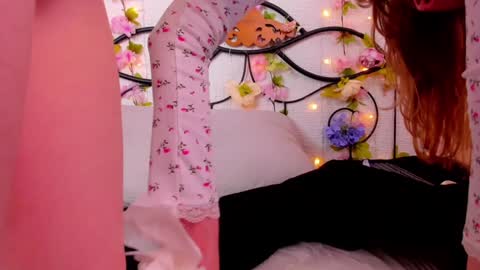 hi guys Im new here Im 18 years oldIve never had sex online show from February 2025 01:44:01 PM