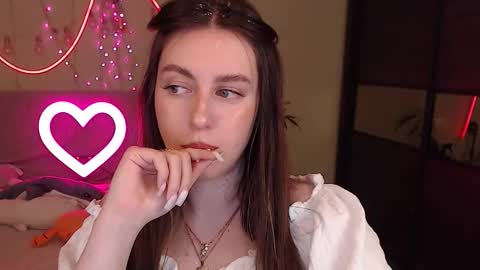 Lilu online show from November 2025 02:36:01 AM