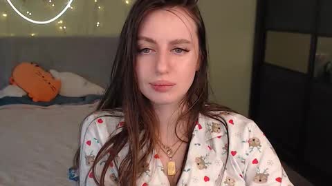 Lilu online show from December 2025 05:56:01 AM