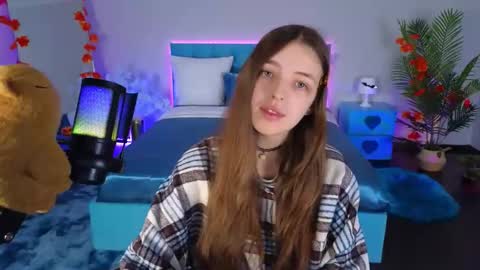 Lili Bakery online show from October 2025 04:13:01 AM