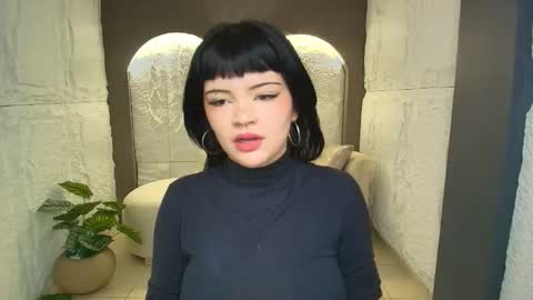 lilibeth_r online show from October 2025 12:48:02 PM