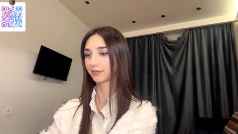 Lina online show from December 2025 10:17:02 PM